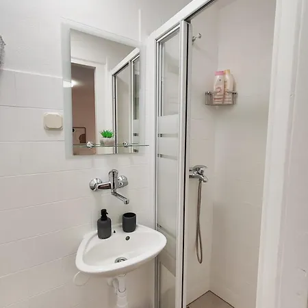 Guest house Assi