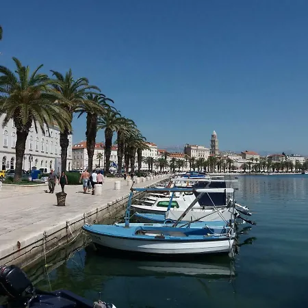 Assi Gostinjska kuća 2*